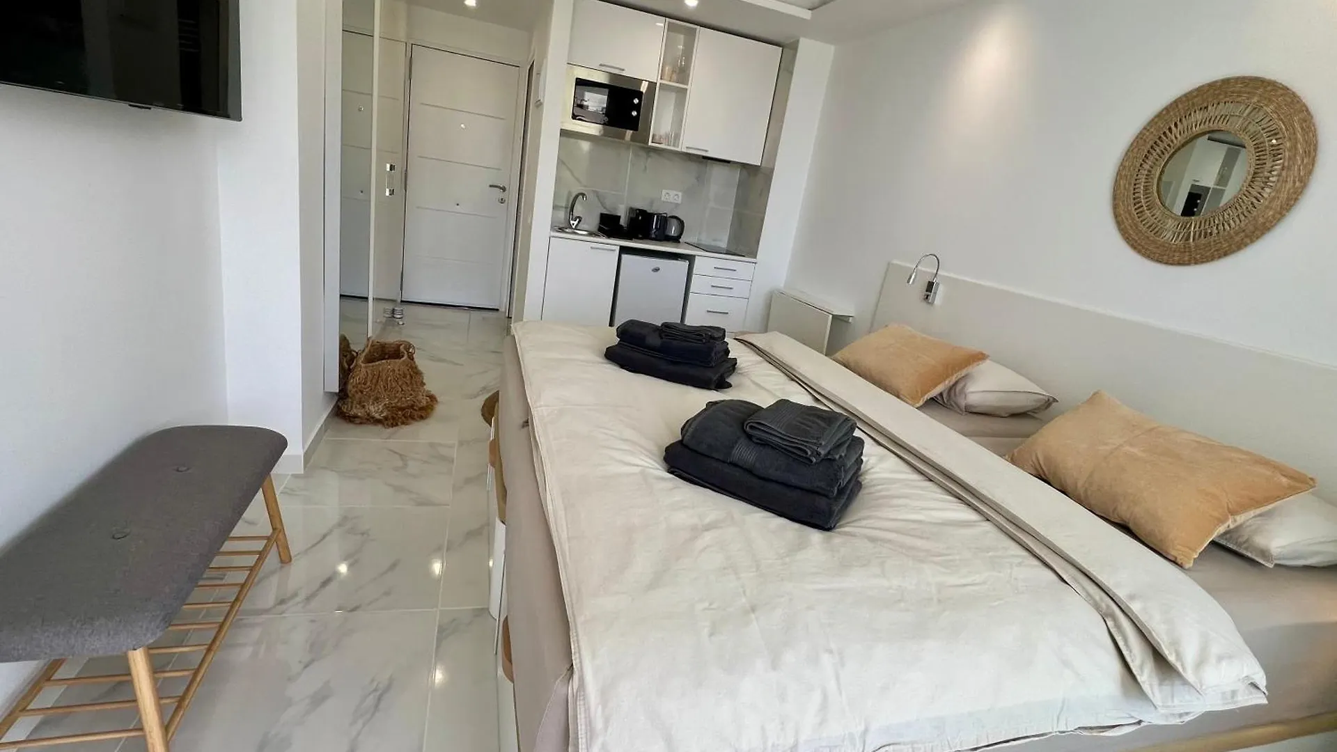 Tenerife Sea View Sun Beach Apartment 220 Playa Feñabe 0*,